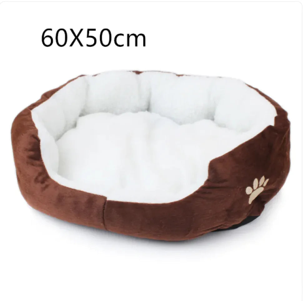 Soft Cozy Pet Bed – Washable & Comfortable