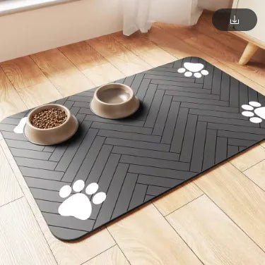 Splash-Proof Feeding Mat – Floor Protection for Pets